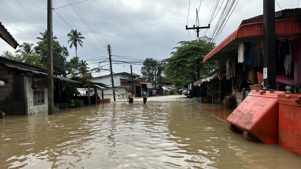 Hơn 400 ngôi làng ở tỉnh Pattani (Thái Lan) chìm trong lũ